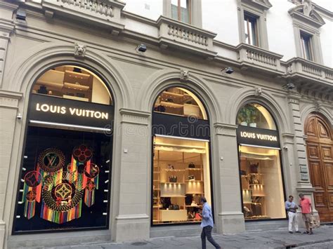 is louis vuitton cheaper in europe|louis vuitton outlet italy.